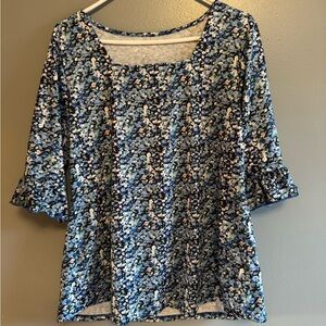 Floral Top with 3/4 Bell Sleeve Size XL NWOT
